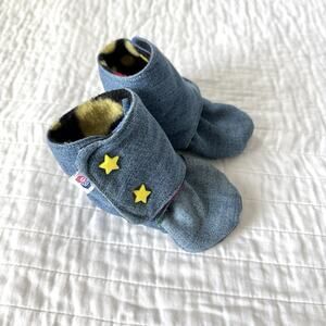Stay‎ On Booties Infant Denim Yellow Star Button